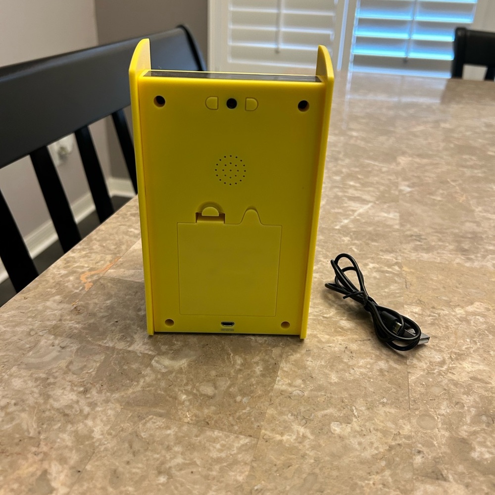 My Arcade Pac-Man Mini Console - Picture 3 of 3